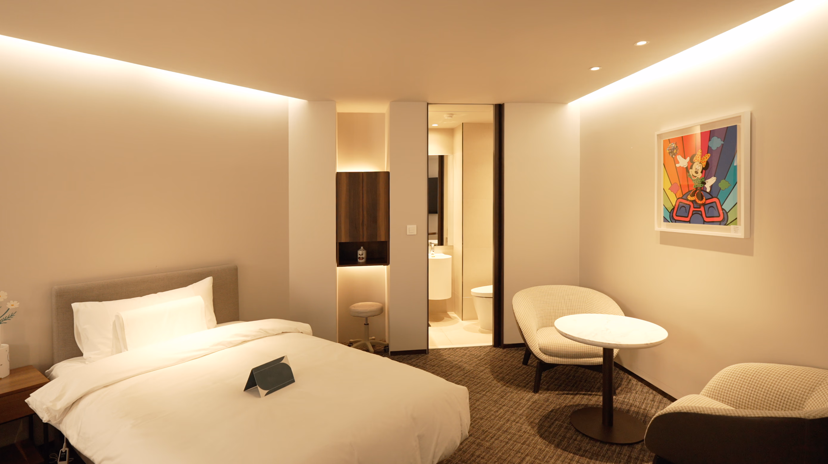 Cellinique Interior 1